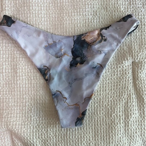 Purple Marble Bikini Size Small - Picture 5 of 7